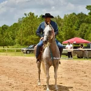 Meet your Posher, Felipe